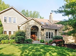 120 S Krista Ln, Palatine, IL 60074