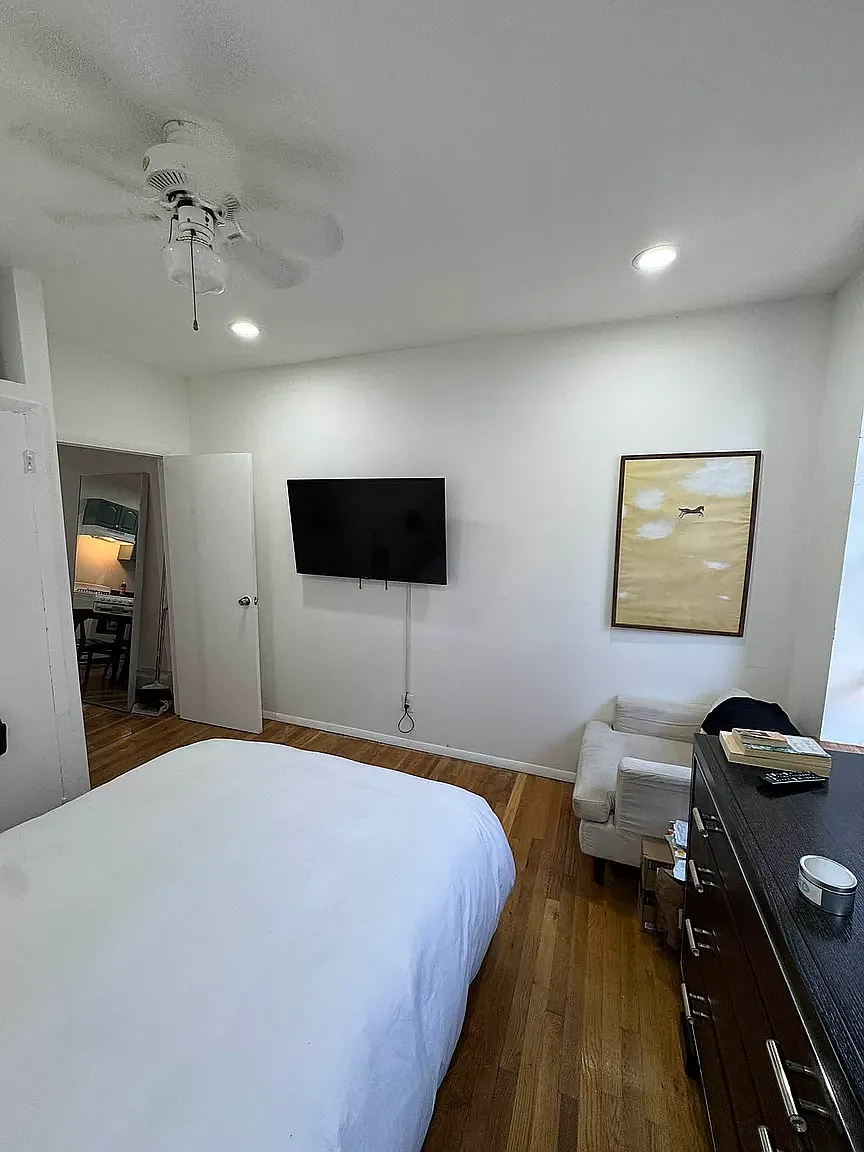 57 Clinton St — Photo 4
