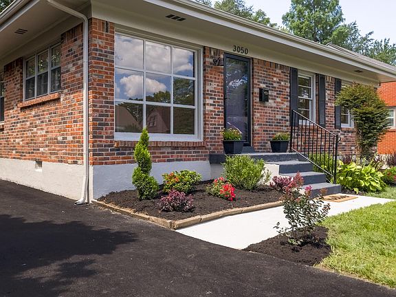 4th image of 3050 Nadina Dr