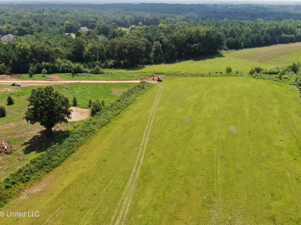 15001 Fairview Rd, Byhalia, MS 38611