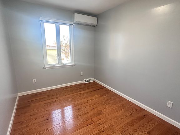 5th image of 2 Holly St Floor 2