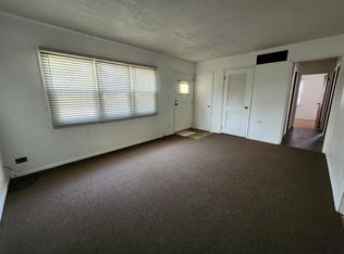 2403 Crescent Dr, Hazel Crest, IL 60429