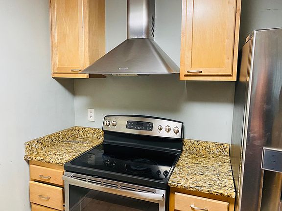 2nd image of 180 S Triplet Lake Dr