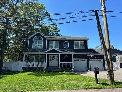 70 W 8th Street, Ronkonkoma, NY, 11779
