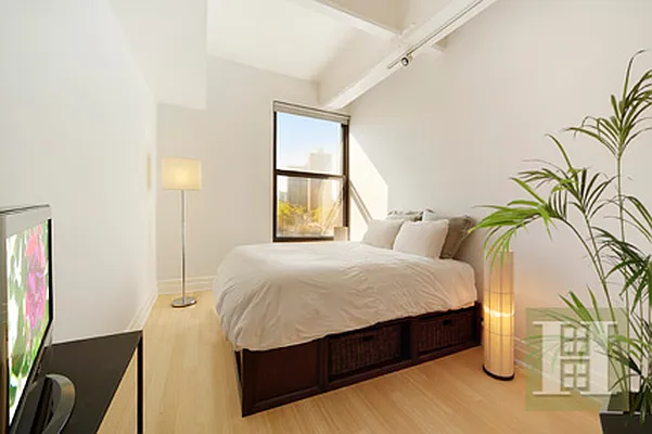 Rented by Halstead Real Estate | media 15