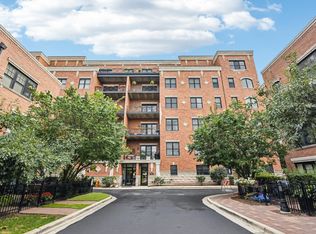 2811 N Bell Ave UNIT 306, Chicago, IL 60618