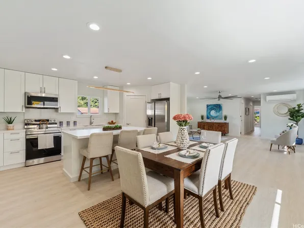 1516 Iao Ln, Honolulu, HI 96817