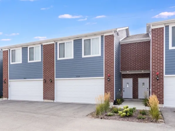1035 Gillespie Ln, Yorkville, IL 60560