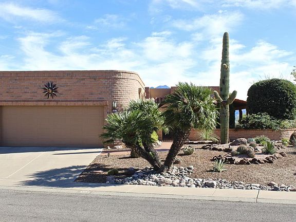 Oversized 2 Car Garage