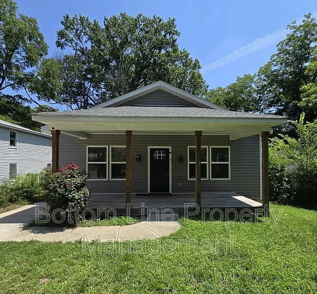 51 Hawthorne St SW — Photo 4