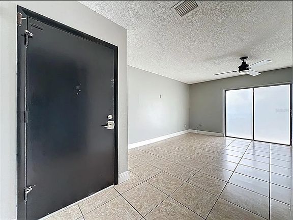 4th image of 163 Springwood Cir APT D