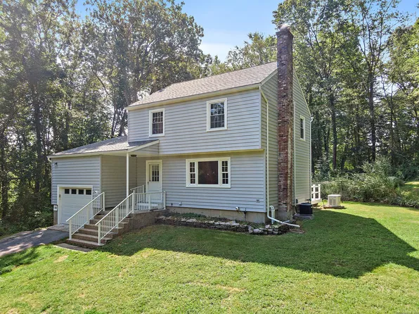 190 Fire Street, Montville, CT 06370