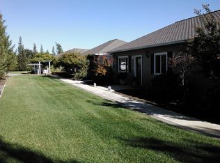 10620 Oak Pond Ln, Elk Grove, CA 95624