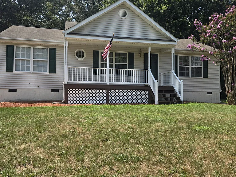 1059 French Ct — Photo 1