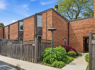 2059 N Larrabee St, Chicago, IL 60614