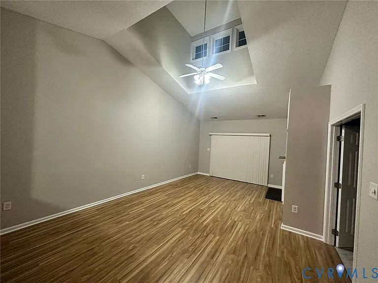 5442 Fuller Dr — Photo 22