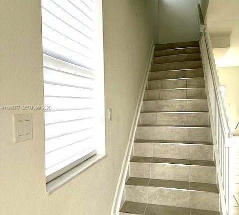 3rd image of 2582 SE 29th St
