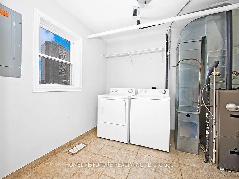 327 Spruce St #A — Photo 20