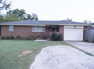 1117 W Oklahoma Ave, Sulphur, OK 73086