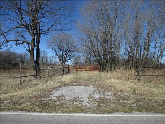 4th image of 19446 Highway 244