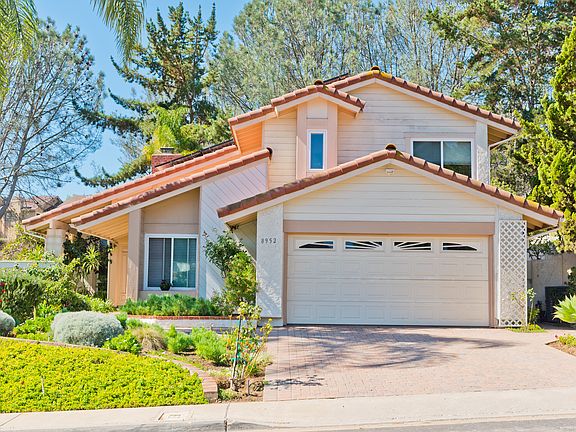 4th image of 8952 Montrose Way
