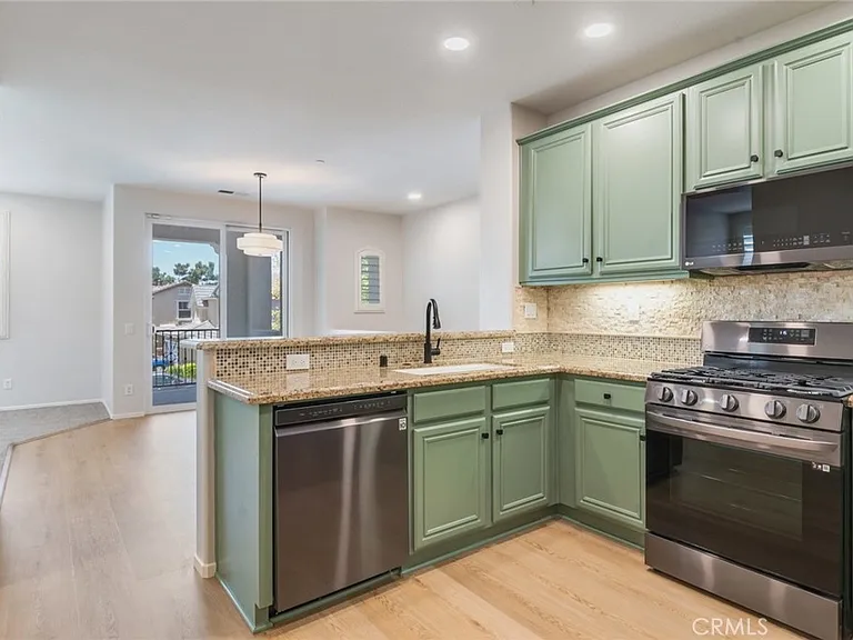 13563 Mashona Ave #7 — Photo 9