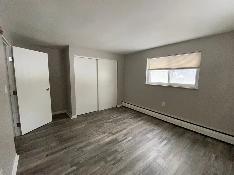 2414 Banning — Photo 14
