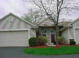 819 Shadow Ln #819, Toledo, OH 43615