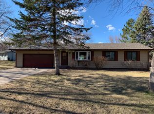 624 Northgate Dr, Winsted, MN 55395
