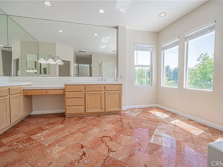 25910 Tennyson Ln — Photo 35