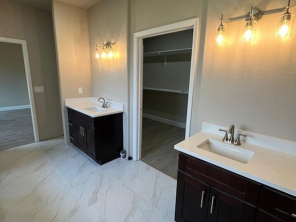 5th image of 2306 S Union Ave