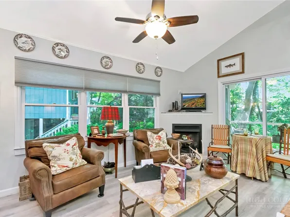 41 Valley Lane, Newland, NC 28657