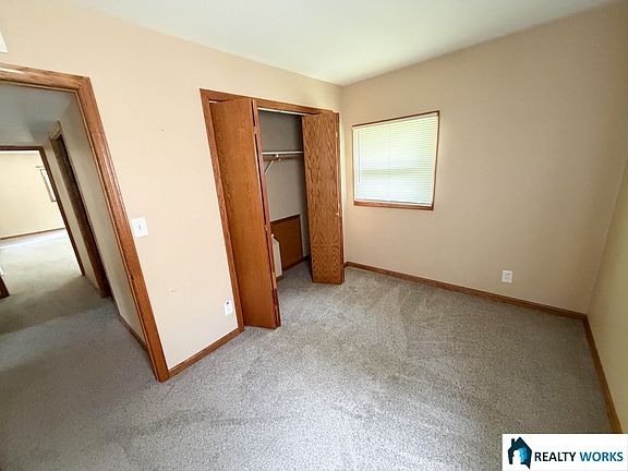 4th image of 1911 S 52nd St