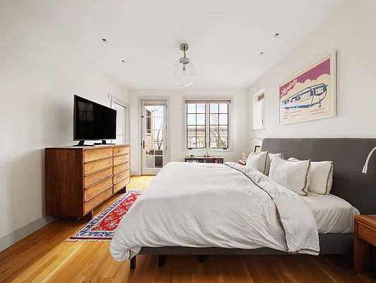 Sold by Compass | media 11