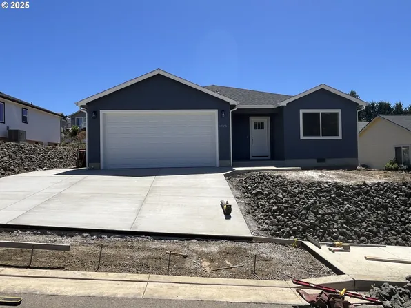 1328 NE Simpson Ln, Myrtle Creek, OR 97457