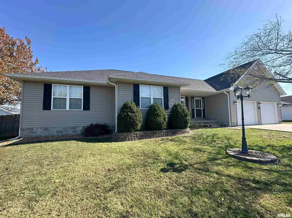 404 Prince Ln, Herrin, IL 62948
