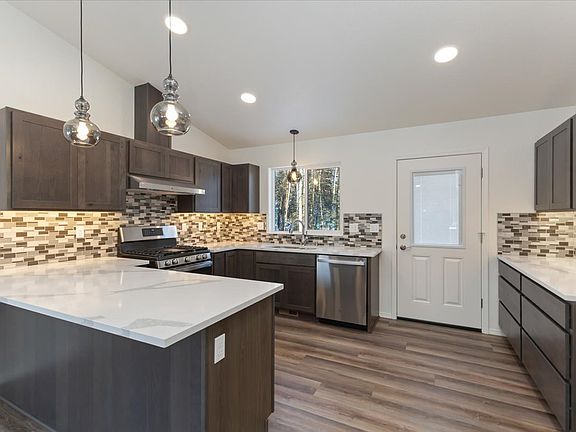 4th image of 6123 N Mountain Meadow Trl