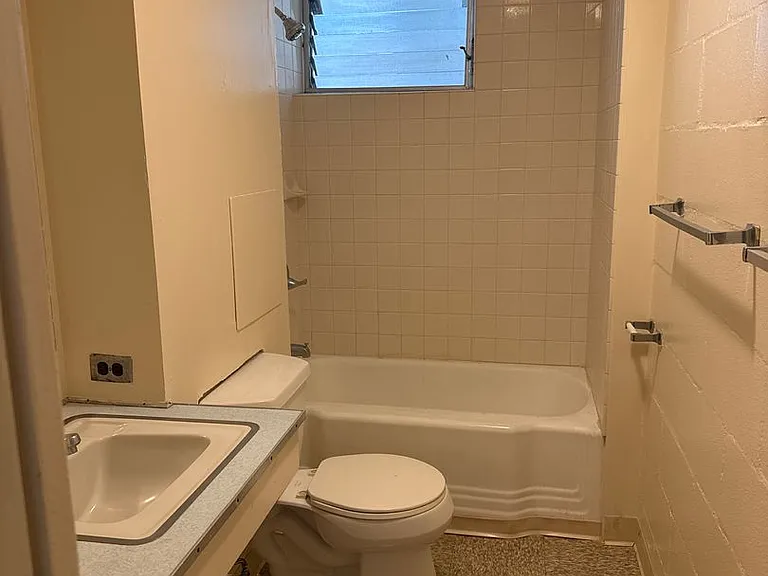 248 Kaiulani Ave — Photo 2