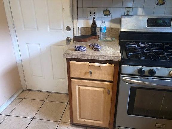 5th image of 8 Byron St