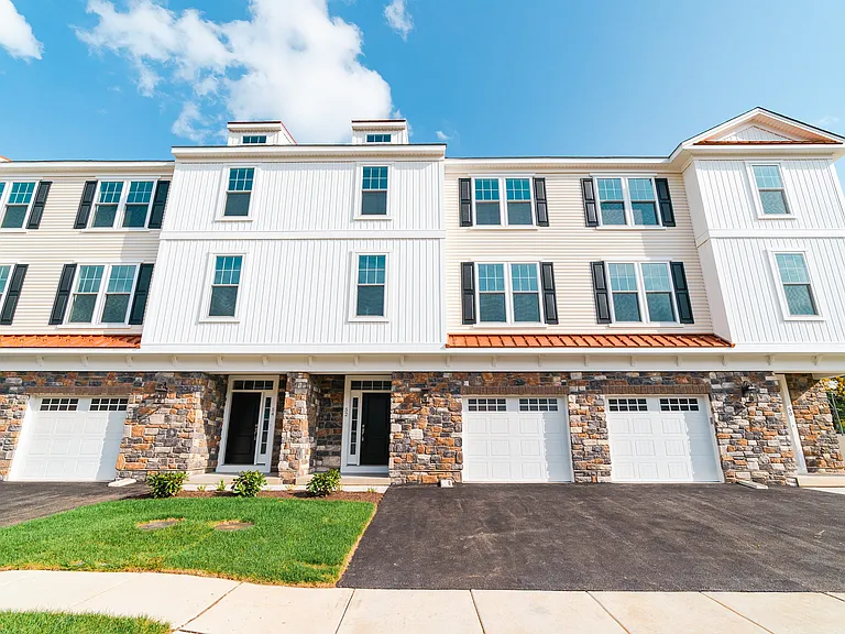 58 Village Station Cir — Photo 11