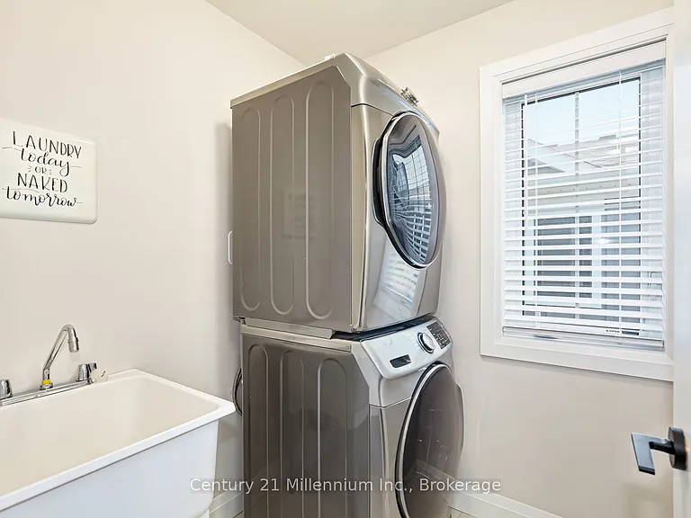 168 Yellow Birch Cres — Photo 31