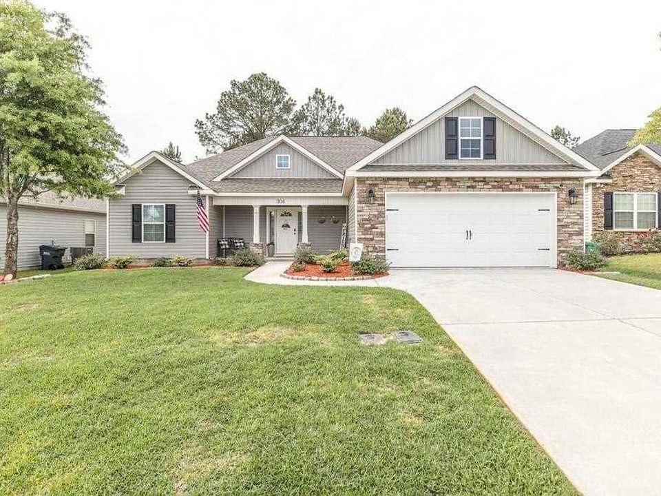 1st image of 304 Gibson Cir