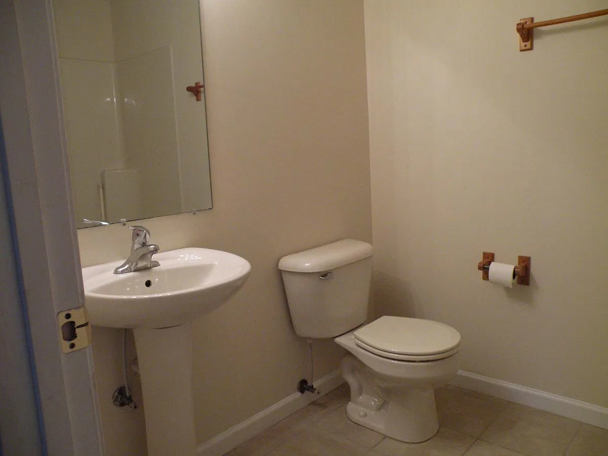 2 bed, $1,200 — Photo 4
