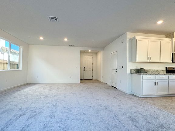 Family room, Dining room