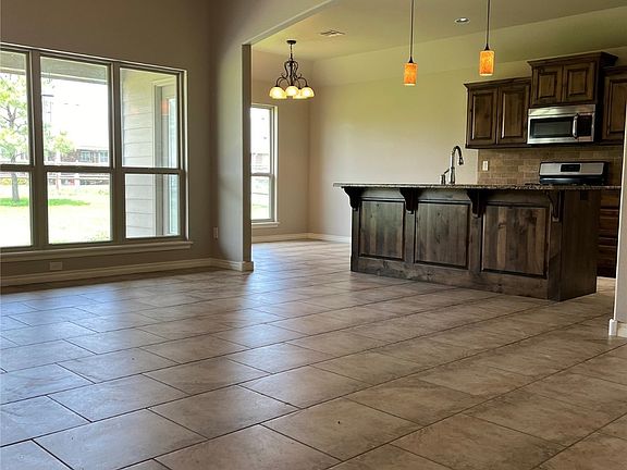 2nd image of 26468 Columbia Crest Dr