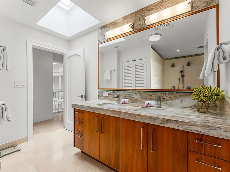 896 Mokulua Dr — Photo 47