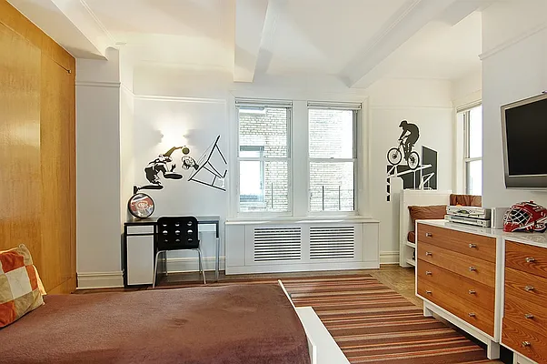 Sold by Corcoran | media 35