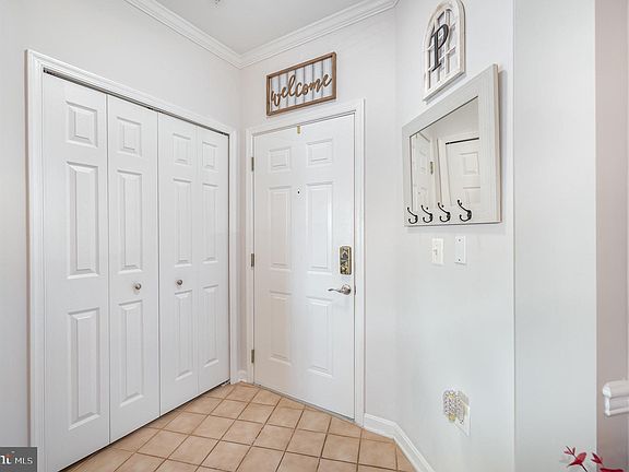 3rd image of 1300 Scottsdale Dr Unit 166