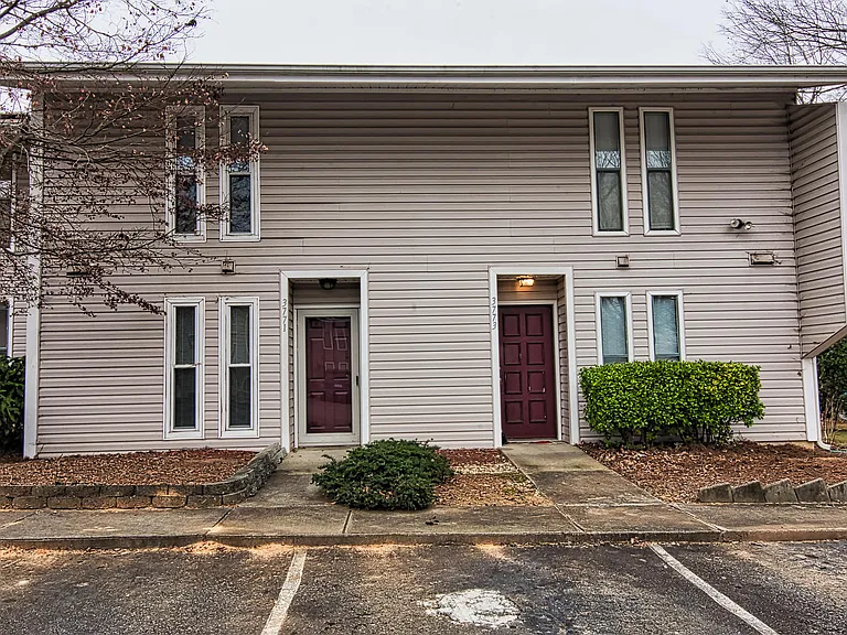3771 Heathrow Dr — Photo 1