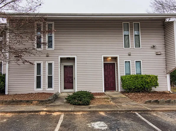 3771 Heathrow Dr, Winston Salem, NC 27127